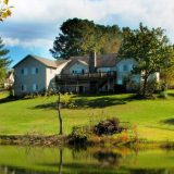 Vanquility Acres Inn & Peaksview Cottages