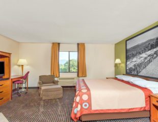 super 8 hotel in bedford