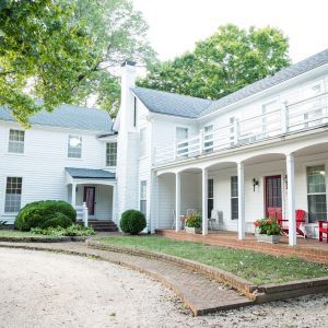 Cloverlea Farmhouse and Memorial Gardens